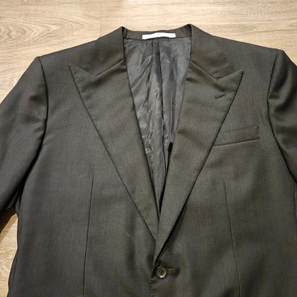 Valentino pre owned